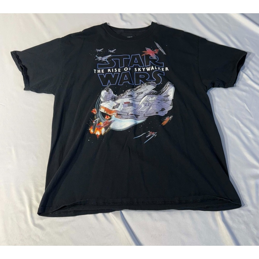 Star Wars Rise of Skywalker TShirt Size XL Black graphic print Millenium Falcon